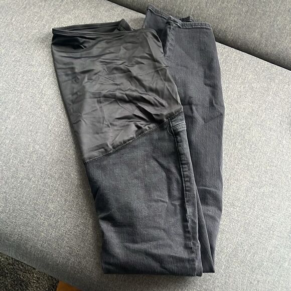 Jcrew factory Black maternity jean in signature stretch - Picture 3 of 4